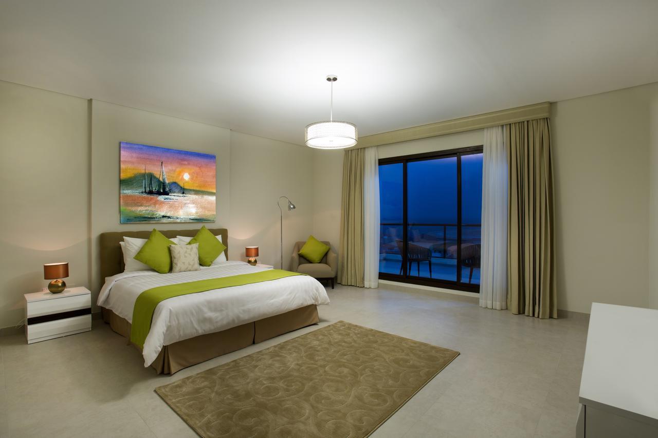 Grove resort. Grove resort. The grove hotel & conference centre 5*. The grove by solymar beach бахрейн. The grove by solymar beach 5 бахрейн.