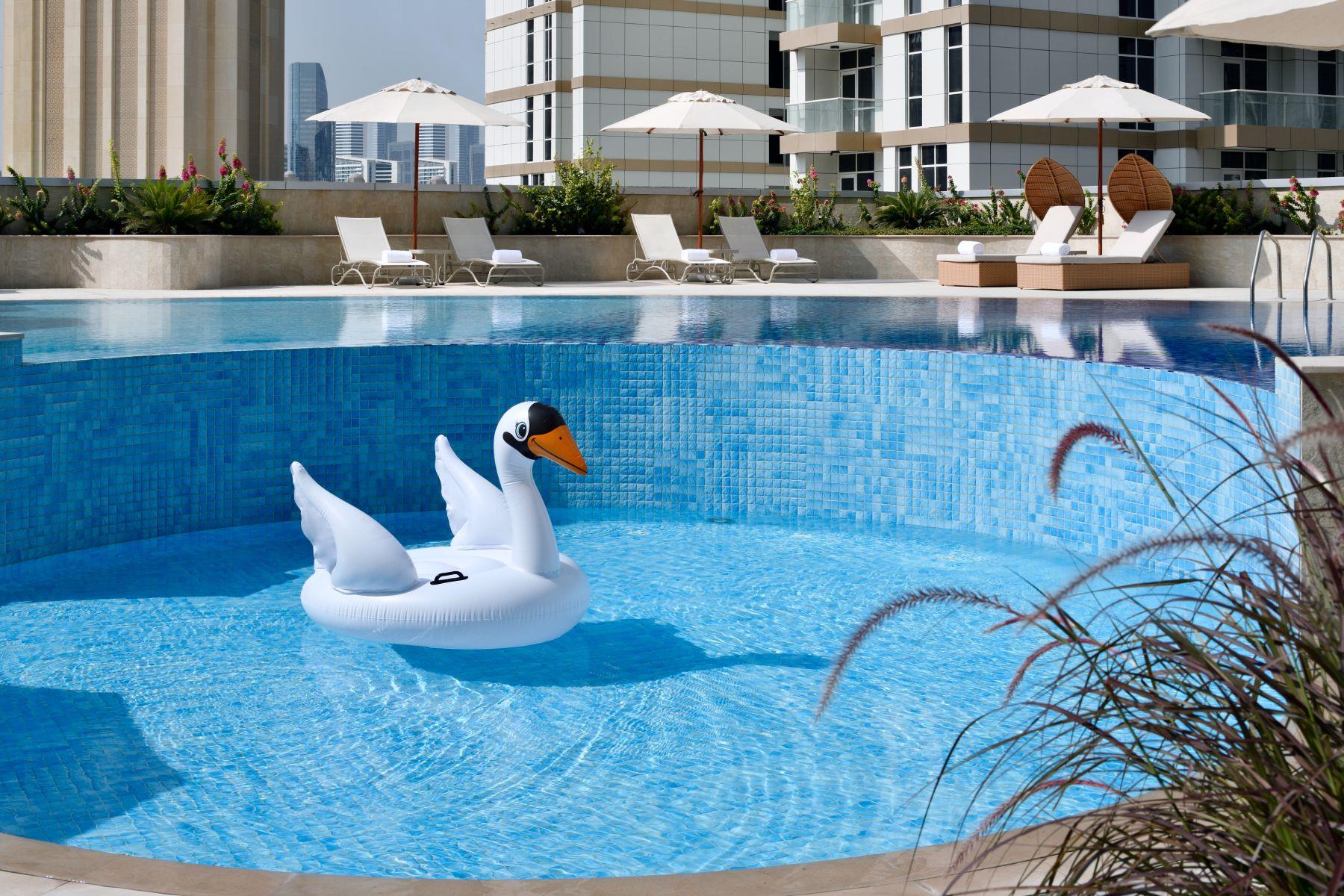 Movenpick hotel apartments bur dubai. Movenpick Дубай. Мовенпик апартамент Дубай. Mövenpick Hotel Apartments Downtown Dubai. Movenpick Hotel Apartments al Mamzar Dubai 5* (Дейра).