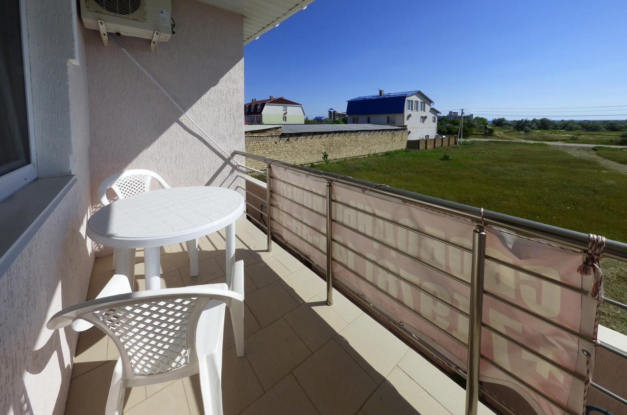 Пансионат лазурный берег алушта. Береговое. Гостевом доме лазурный берег. Гостевой дом лазурный берег. Береговое.