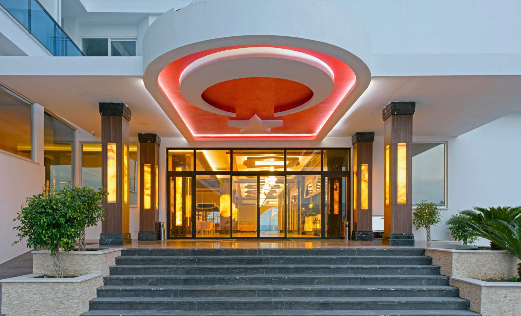 Отель azur resort