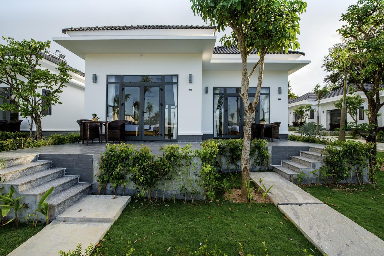 Hien minh bungalow phu quoc. Бунгало на фукуоке вьетнам. Винпёрл вьетнам бунгало. Бунгало во вьетнаме. Бао квин бунгало вьетнам.