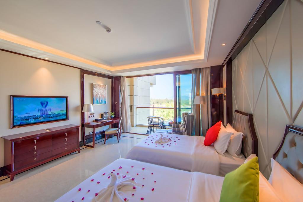 Парк Лухуэйтоу Санья. Sanya Bihai Jinsha Hotel 3*. Harman Hotel Sanya 5.