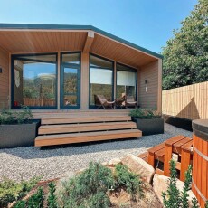 Тishina V Gorah S Goryachey Kupelyyu Na Beregu Zhivopisnoy Reki Private House Villas, Россия, Лазаревское