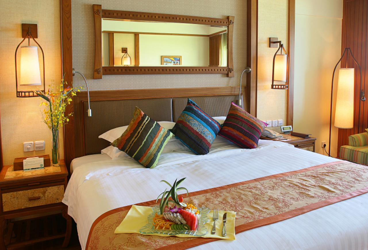 Horizon resort spa yalong bay. Отель 4 звезды "Horizon Resort & Spa". Horizon Resort Spa. Отель Горизонт Хайнань Ялунбей