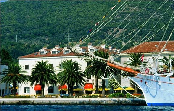 Hotel Pine Tivat