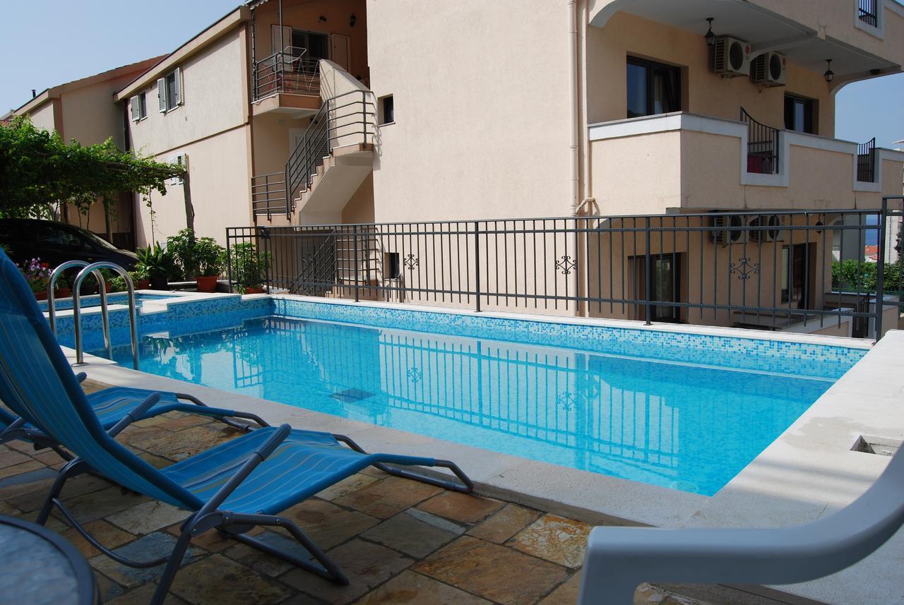 Petrovac Apartments