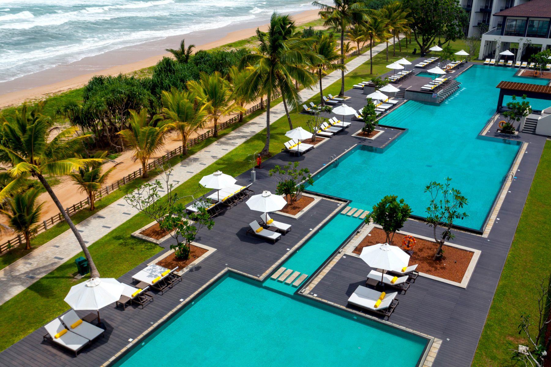 Шри ланка гостиницы. Centara Ceysands 5 Шри Ланка. Centara Ceysands Resort Spa 4. Шри Ланка отель центара Бентота. Centara Ceysands Resort & Spa Sri Lanka 5*.