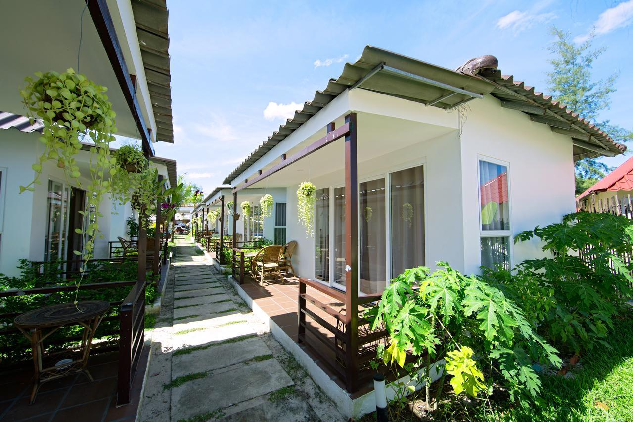 Sea breeze resort камбоджа. Sea breeze resort баку. Sea breeze ресторан. Сиануквиль 2023. Сиануквиль недвижимость.