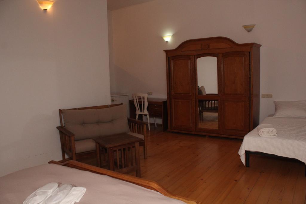 Vera house. Vera house. Hotel tbilisi vera belinsky street. Vera house. Unfound door hotel tbilisi.