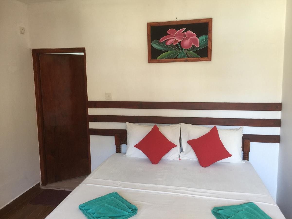 Drifters 3 хиккадува. Отель дрифтерс хиккадува. ritas hotel 3*. drifters hotel. drifters hotel 3 *.